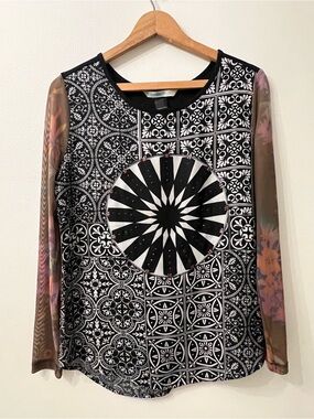 Desigual Long-Sleeve Top small
